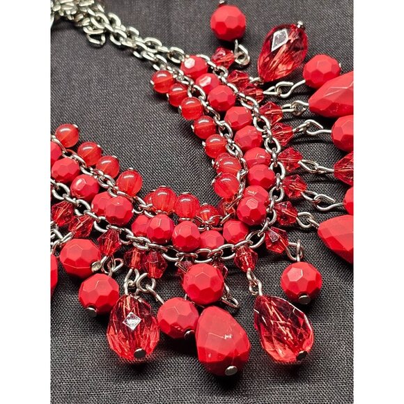 Vintage Red Beaded Dangle Bracelet With Silver Chain & Clasp - Picture 2 of 7